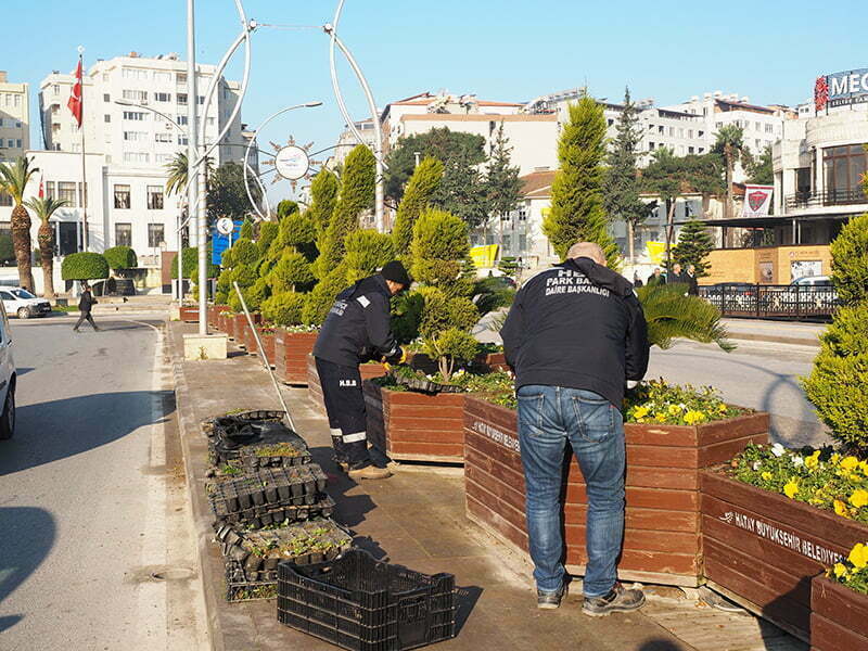 HATAY ÇİÇEKLERLE BEZENİYOR