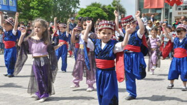 23 Nisan Ulusal Egemenlik ve  Çocuk Bayramı coşkuyla kutlandı