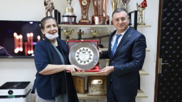 SAVAŞ: “SPORA VE SPORCUYA KATKI VERMEYE DEVAM EDECEĞİZ”