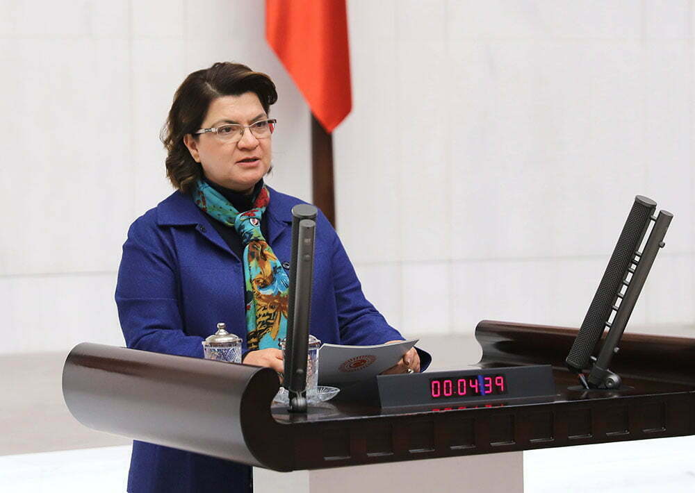 CHP’DEN 14 MART TIP BAYRAMINDA SAĞLIKÇILARI SEVİNDİRECEK KANUN TEKLİFİ