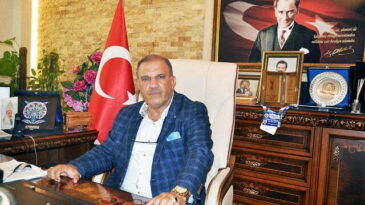 Amik’te pamukta sancılı hasat