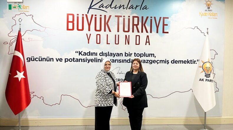 AK Parti Hatay il kadın kolları başkanlığına Fatma Gül Çalım getirildi