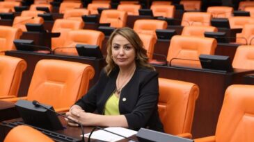 KARA: İDARE ŞEFFAF VE AÇIKLAYICI OLMALIDIR