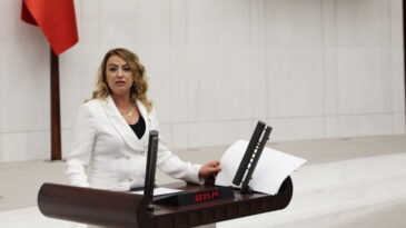 KARA: ÇADIRDA KALMAK ZORUNDA OLAN YURTTAŞLARIMIZ VAR