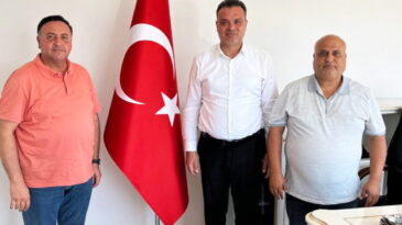 GAZETECİLER YILMAZ VE OTUZBİR’DEN HESOB’A TEBRİK ZİYARETİ