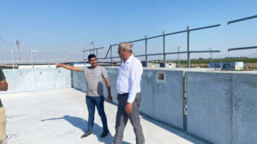 KUMLU’DA PORTATİF YÜZME HAVUZU YAPIMINA BAŞLANDI