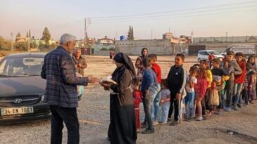 DÜNYA YARDIM DERNEĞİ MUHTAÇLARIN YANINDA