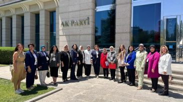 HATAY AK KADINLARDAN GENEL MERKEZ ÇIKARMASI