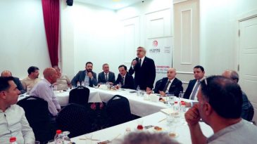 YAYMAN, VAN’DA TÜRKİYE YÜZYILINI ANLATTI