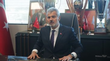 BAŞKAN ÖNTÜRK’TEN SAĞLIK SOSYAL HİZMETLER BİRİMİNE TEBRİK