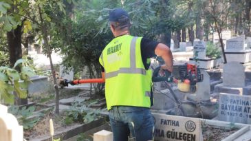 HBB İL GENELİNDE MEZARLIK ÇALIŞMALARINI SÜRDÜRÜYOR