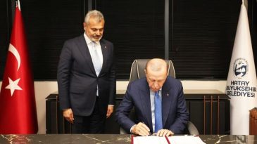 ERDOĞAN’IN HATAY’DAKİ ELİ BAŞKAN ÖNTÜRK