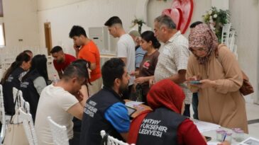 ÜNİVERSİTELİLERE İLK DESTEK HBB’DEN