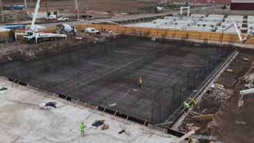 HBB’DEN KUMLU’YA ÇOK AMAÇLI SPOR SALONU