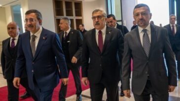 YAYMAN: KKTC İLE KARDEŞLİK BAĞINI PEKİŞTİRİYORUZ