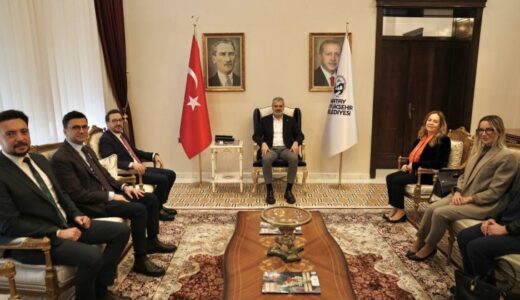 BAŞKAN ÖNTÜRK BÜYÜKELÇİ KADZADEJ’İ VE AA GENEL MÜDÜRÜ KARAGÖZ’Ü MAKAMINDA AĞIRLADI