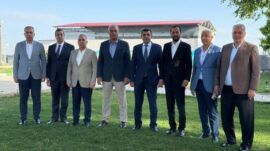 AK PARTİ AİLESİ KUMLU’DA BULUŞTU