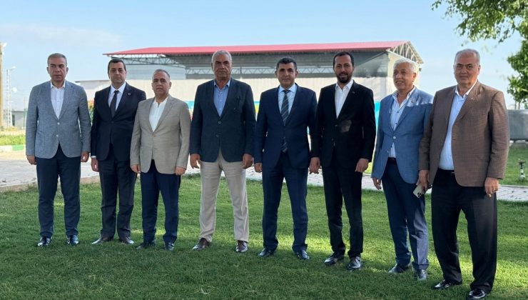 AK PARTİ AİLESİ KUMLU’DA BULUŞTU
