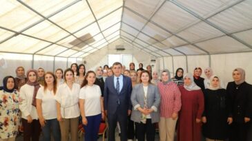 BAŞKAN ERDOĞAN AK KADINLARLA BİR ARAYA GELDİ