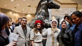 ALTINORAK’TAN ERDOĞAN’A ANLAMLI HEDİYE