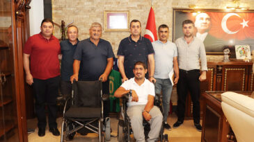 BAŞKAN YUMUŞAK, ENGELLİ VATANDAŞI SEVİNDİRDİ