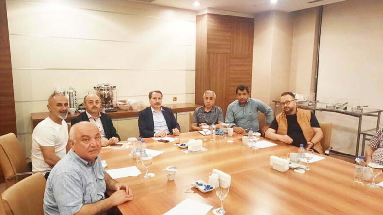 HATAY’ IN YARALARININ SARILMASI İÇİN EĞİTİMCİLER BİRLİĞİ SENDİKASIÜNİVERSİTELER (HATAY 2 NOLU ŞUBE) ŞUBESİ KOLLARI SIVADI