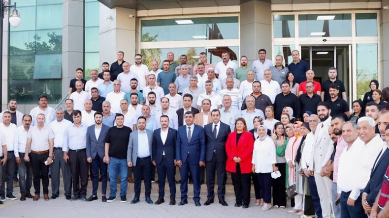 AK PARTİ REYHANLI’DA TOPLANDI