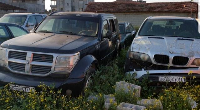 Avrupa’dan çalınan milyonluk lüks araçlar çürümeye terk edildi