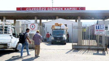 Cilvegözü Gümrük Kapısı geçişlere yeniden açıldı