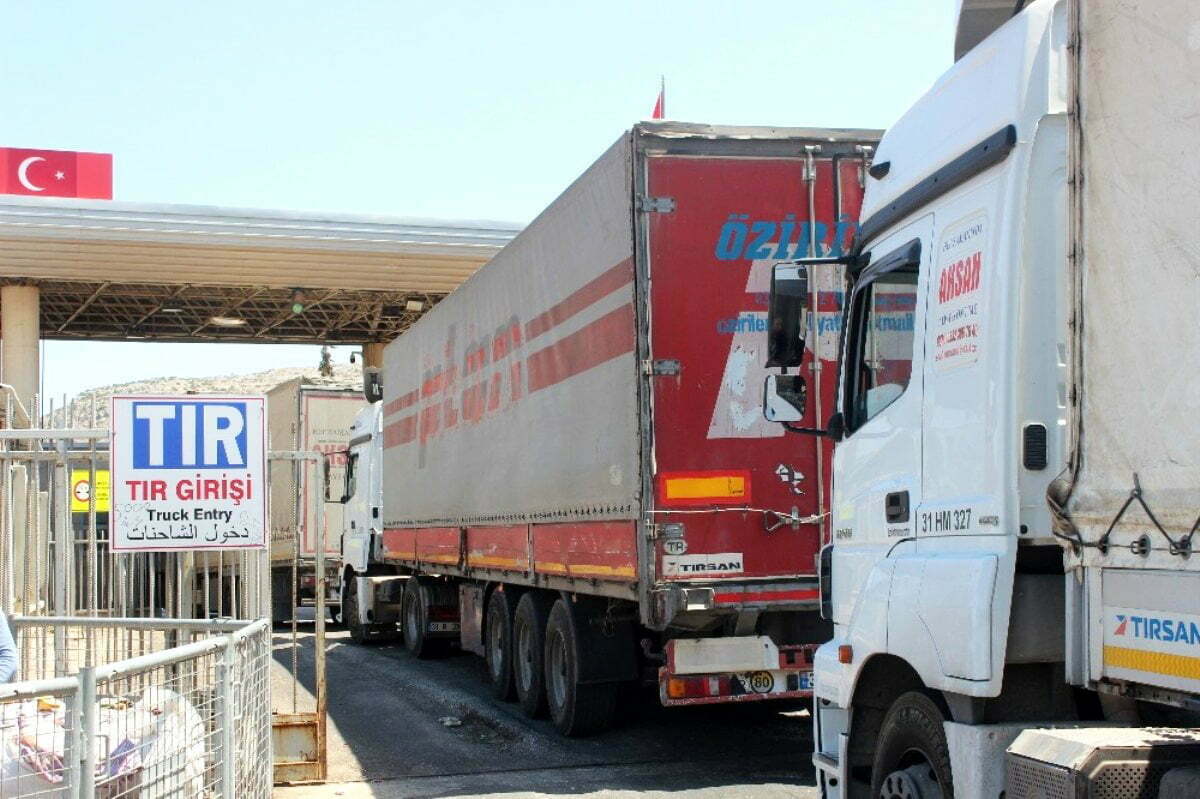 Cilvegözü Sınır Kapısı’nda bayram öncesi tır yoğunluğu