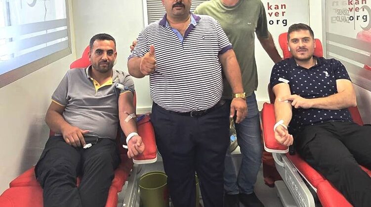 Muhtarın çağrısıyla 88 kişi kan,2 kişi kök hücre bağışında bulundu