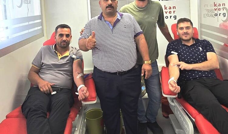 Muhtarın çağrısıyla 88 kişi kan,2 kişi kök hücre bağışında bulundu