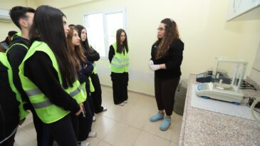 ÖĞRENCİLER ATIKSU ARITMA TESİSİNİ GEZDİ