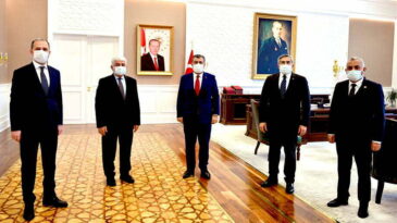 VEKİLLER SAĞLIK BAKANI İLE GÖRÜŞTÜLER