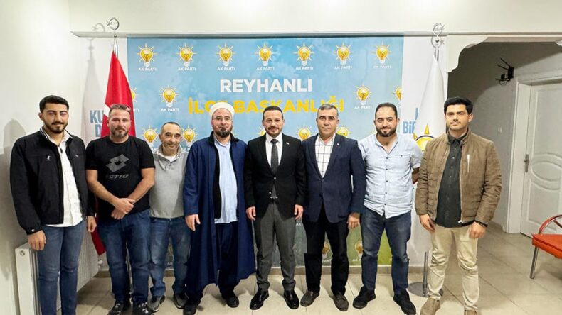 BAŞKAN KURT’TA TEBRİK ZİYARETLERİ SÜRÜYOR
