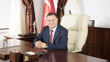 SAVAŞ: DEPREM KONUSUNDA ASLA HİÇ SİYASET YAPMADIM