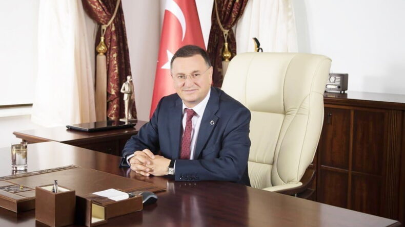 SAVAŞ: DEPREM KONUSUNDA ASLA HİÇ SİYASET YAPMADIM