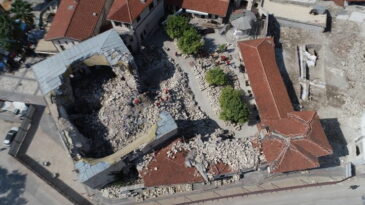 HATAY’DA TARİHİ CAMİLERDE ONARIM SÜRÜYOR