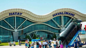 HATAY HAVALİMANI 102 BİN 352 YOLCUYA HİZMET VERDİ