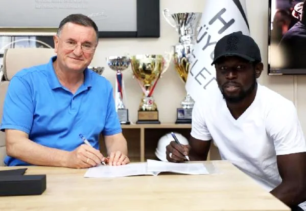 Hatayspor, Senegalli santrfor Mame Diouf’u renklerine bağladı