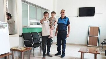 KAYIP ÇOCUK AİLESİNE TESLİM EDİLDİ