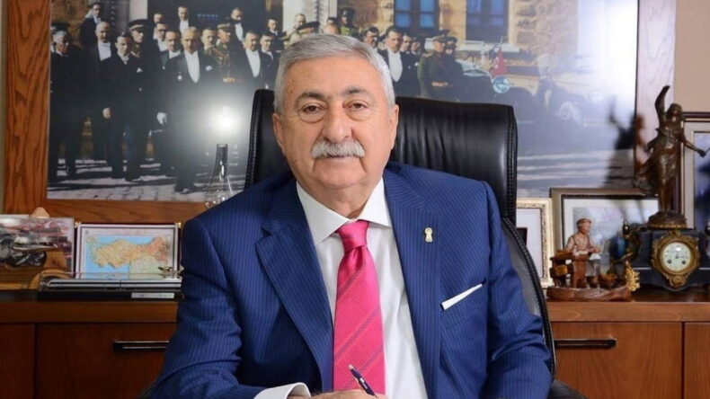 PALANDÖKEN, “TEMEL GIDADA KDV İNDİRİMİ ESNAFI VE VATANDAŞI RAHATLATACAK”