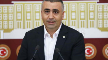 KAŞIKÇI: RIZKININ MÜCADELESİNİ VERİYOR