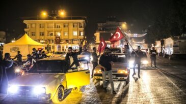 Reyhanlı’da Mehmetçiğe destek konvoyu düzenlendi