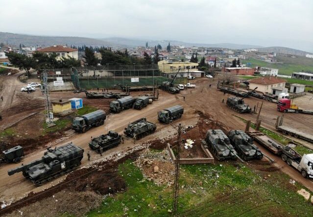 Suriye’ye askeri sevkiyat sürüyor