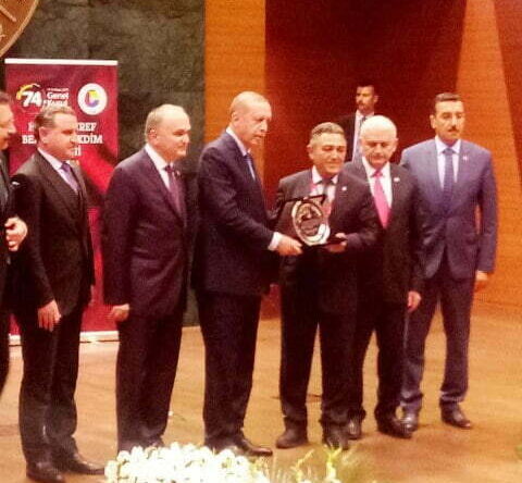 Reyhanlı Ticaret Borsası(TB) Başkanı Bülent Karaca’ya hizmet şeref belgesi verildi