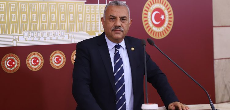 Milletvekili Şanverdi Zincirleri Kırdı