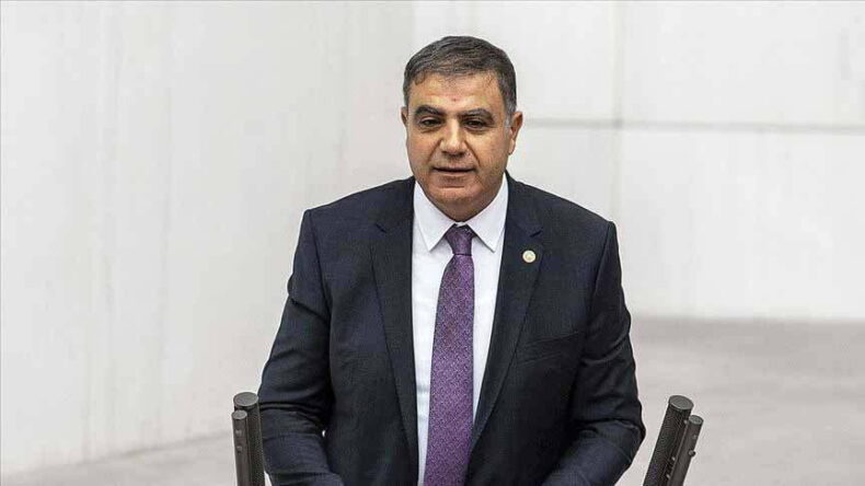 GÜZELMANSUR, “AKARYAKIT İSTASYONLARI BİR BİR KAPANIYOR”