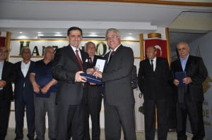 vali plaket verdi