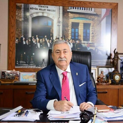 YERLİ MALI KULLANMAK VATANDAŞLIK GÖREVİ
